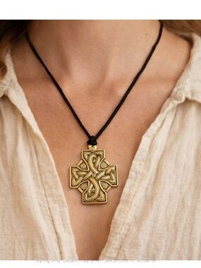 Vintage Celtic Cross Necklace Gold Tone Knotwork Pendant Boho Medieval